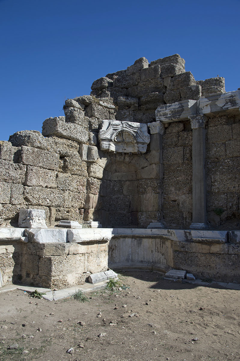 Side State Agora October 2016 0578.jpg