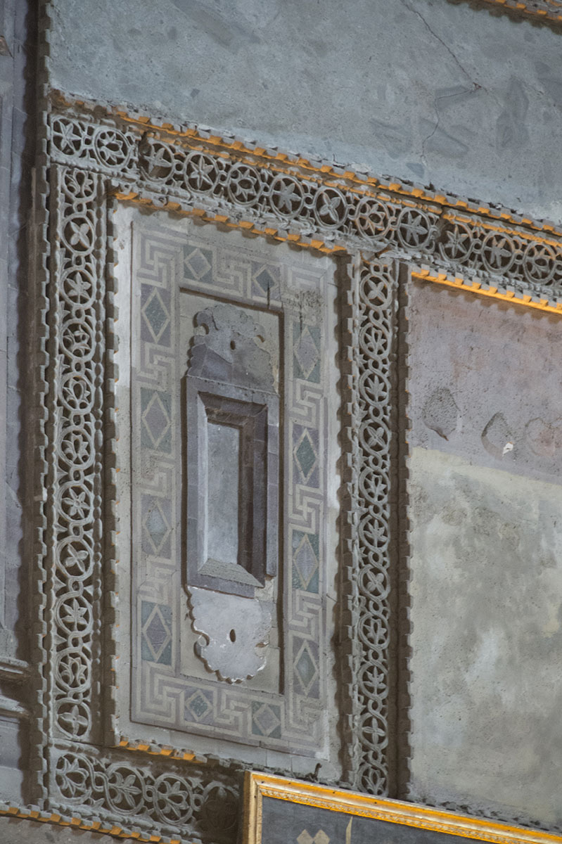 Istanbul Aya Sofya Left side apse October 2016 9152.jpg