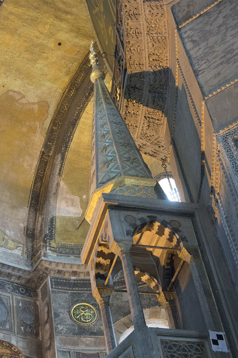 Istanbul Aya Sofya October 2016 9149.jpg