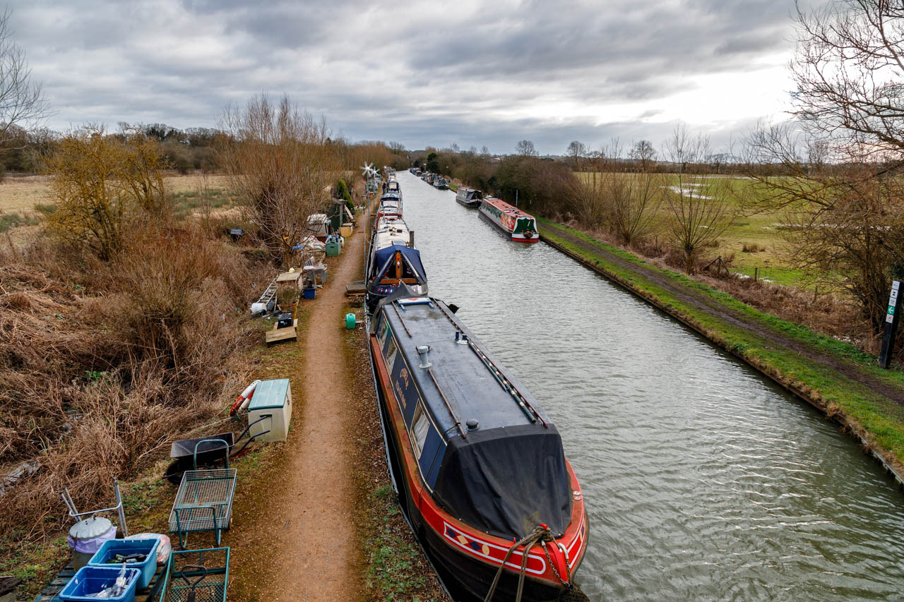 Oxford Canal at Aynho Wharf looking South