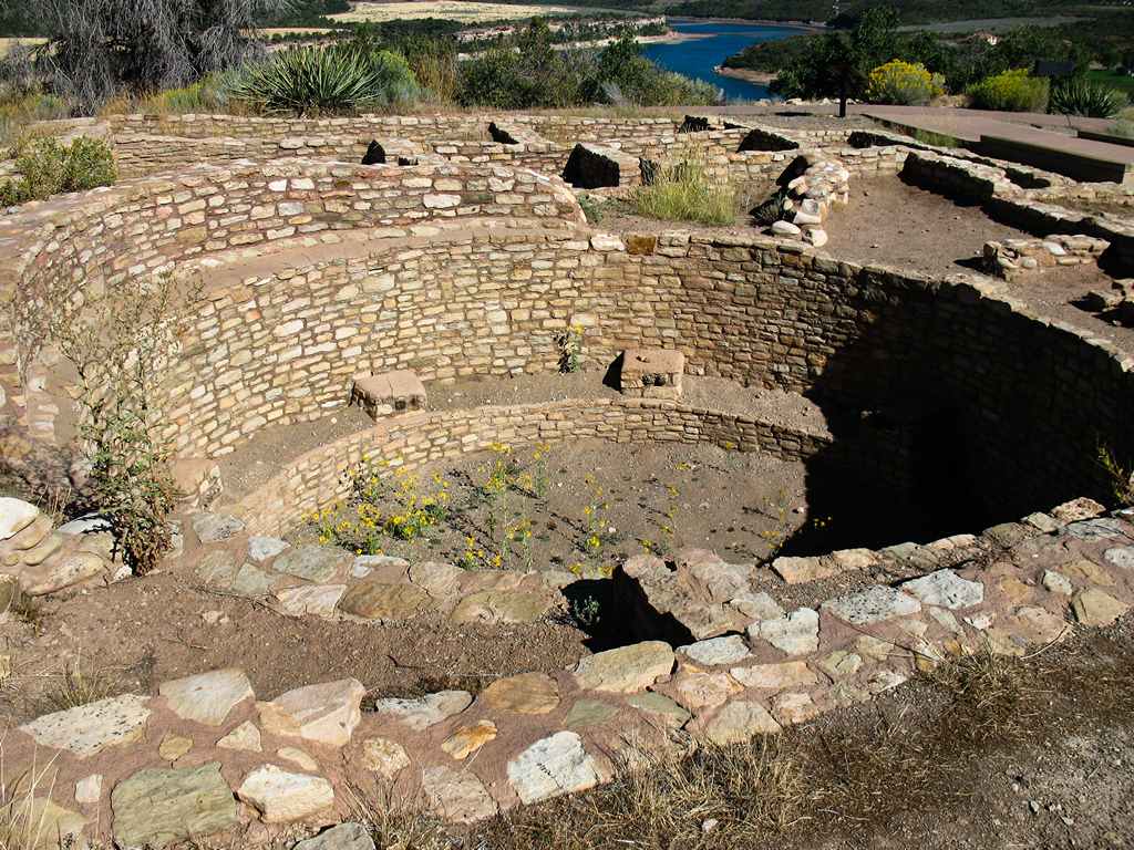 EsCalante Pueblo