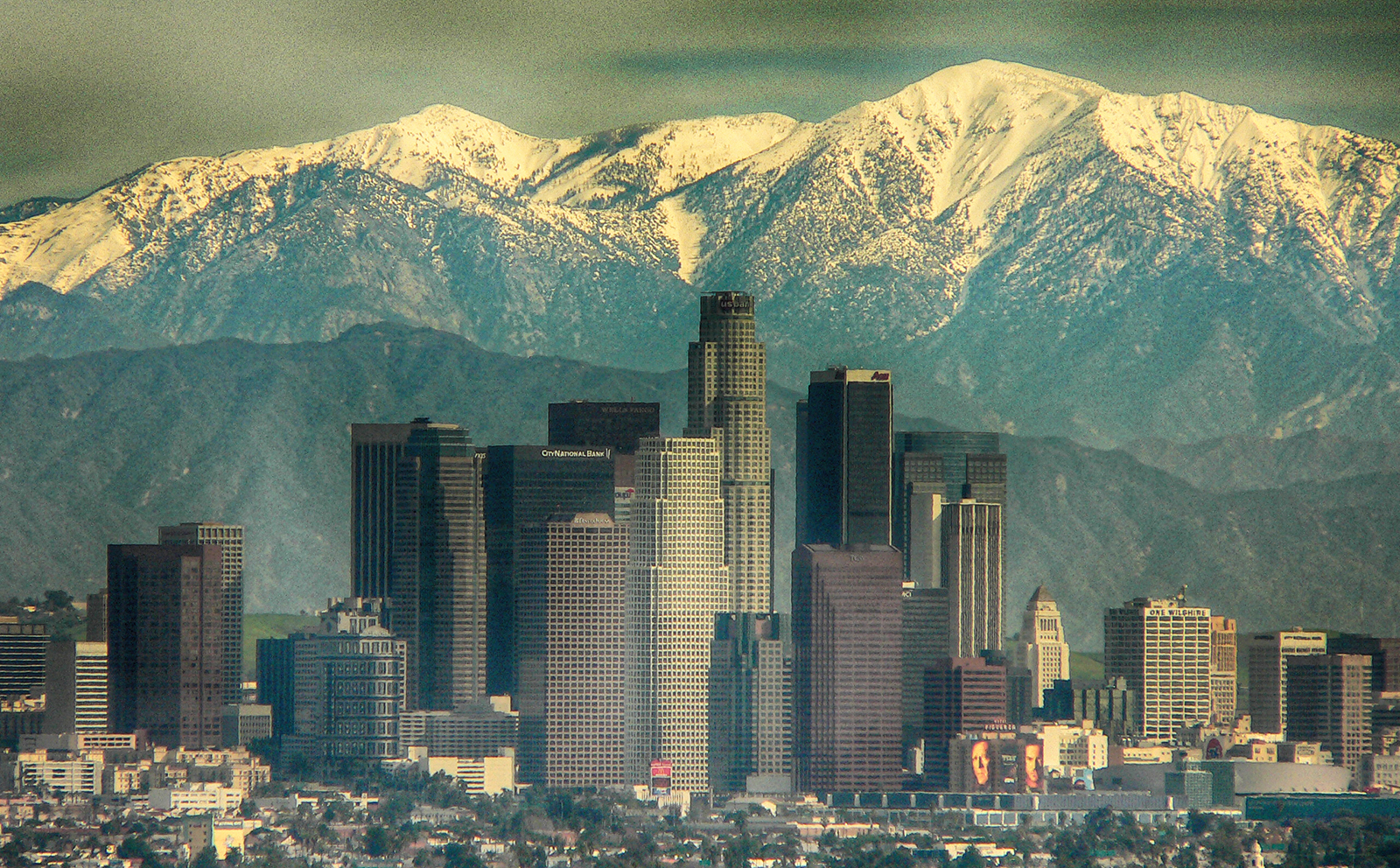 Los Angeles Skyline.jpg
