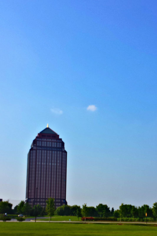 Tallest building in suburbs, Itasca, Illinois