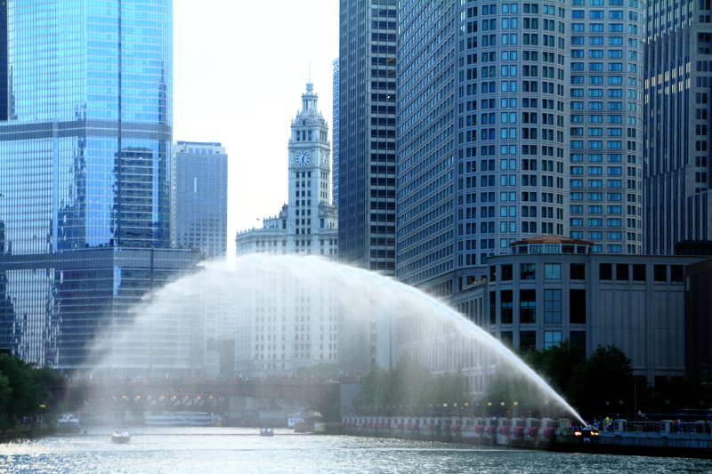 Chicago river, Wrigley building, Chicago
