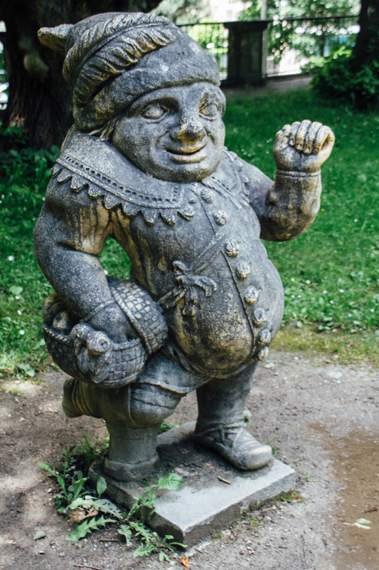 Mirabellgarten, Dwarf Gnome Park, Zwergelgarten, Der Zwerg mit dem Holzbein, Salzburg, Austria