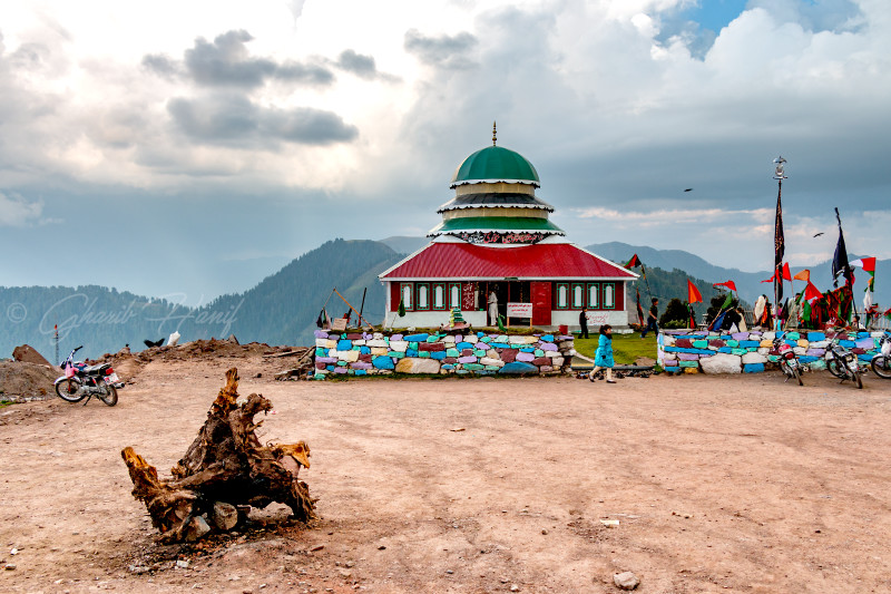 Peer Chinasi Shrine