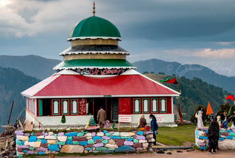 Peer Chinasi Shrine