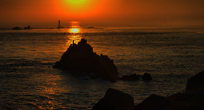 3 rd Lands End Sunset Cropped.jpg