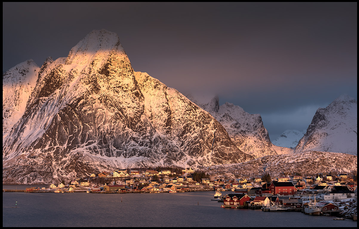 Reine Lofoten in midwinter light (HDR)