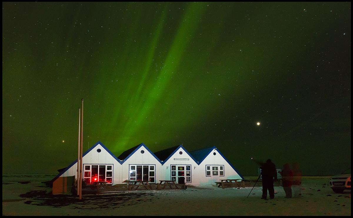 Northern light over Jkulsarlon cafe 