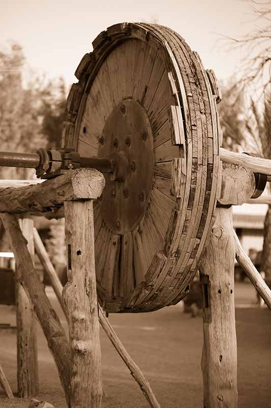 Rocker Quartz Mill