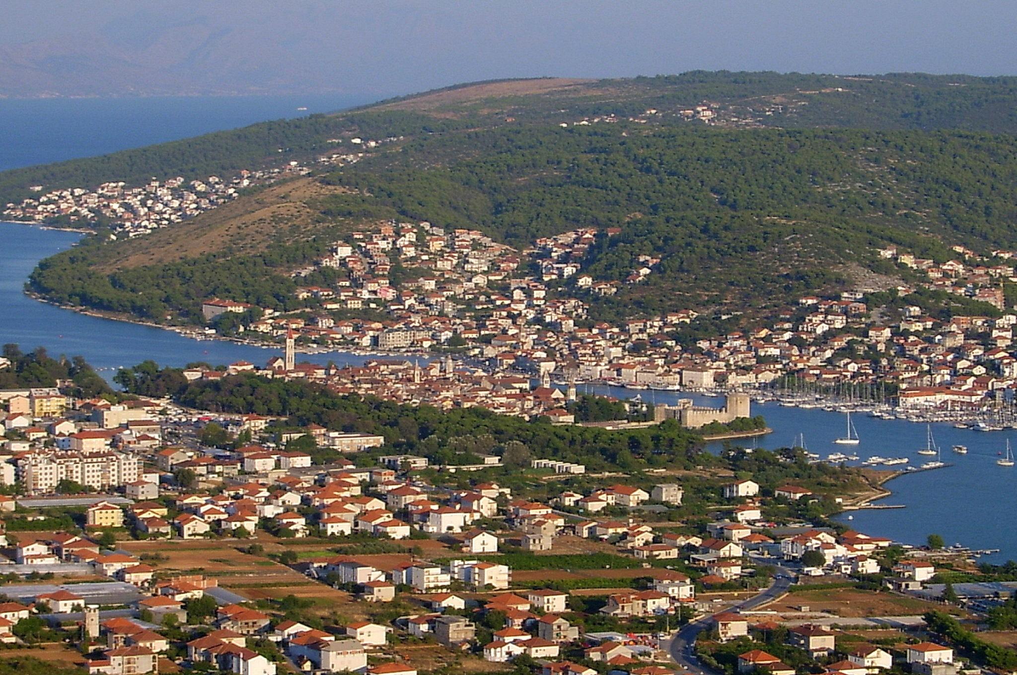 S3600112m.jpg