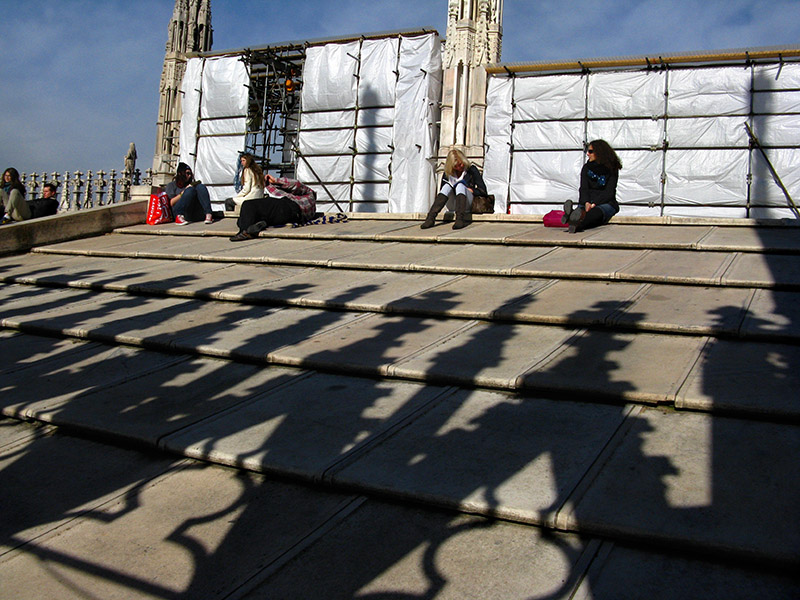 Shadows on the roof .. 3653