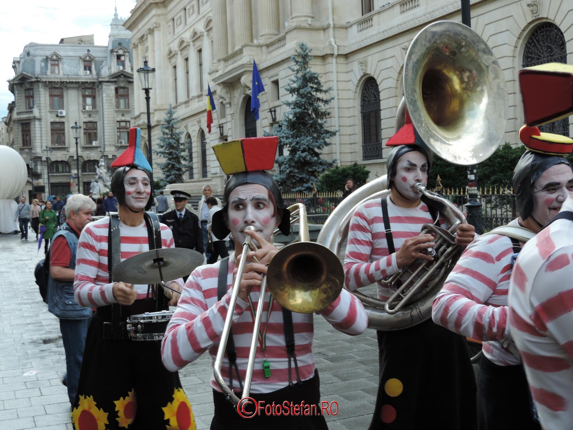 BFIT-clown-band-nikon-p520-2.jpg