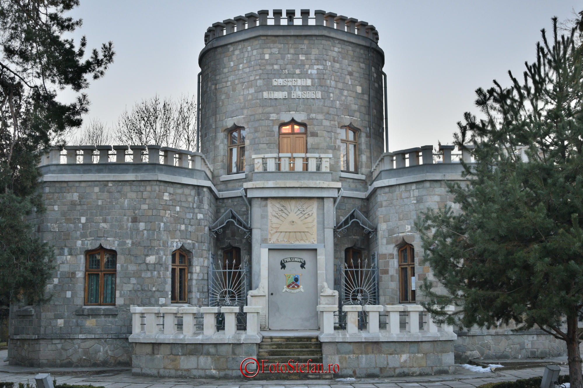 nikon-d5300-hdr-castelul-hasdeu.JPG