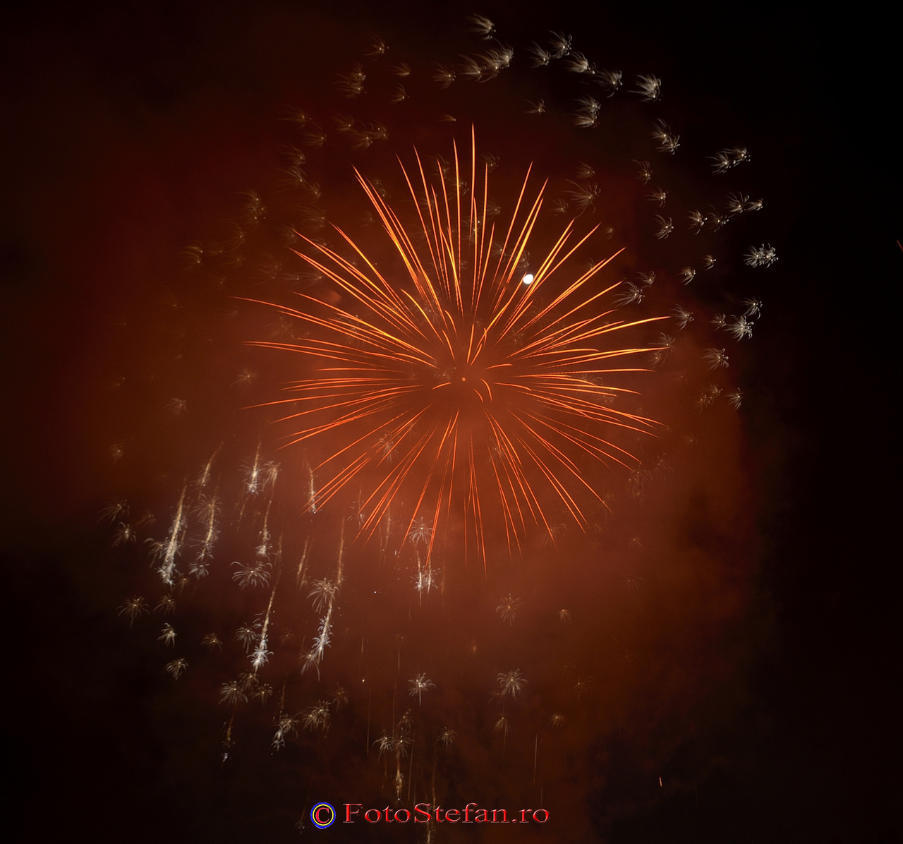 artificii-revelion-parc-titan-bucuresti-10.jpg