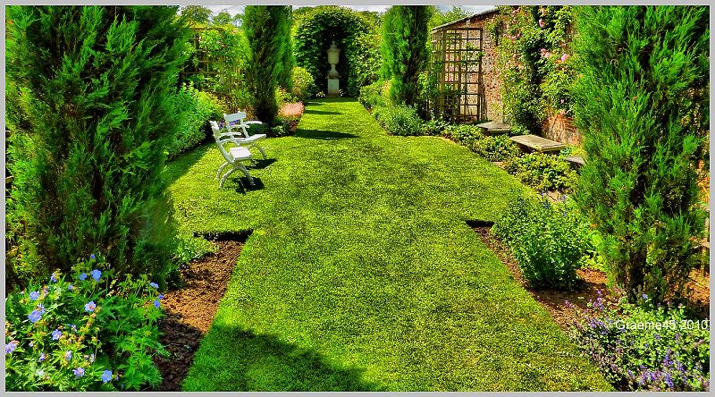 Garden Seat