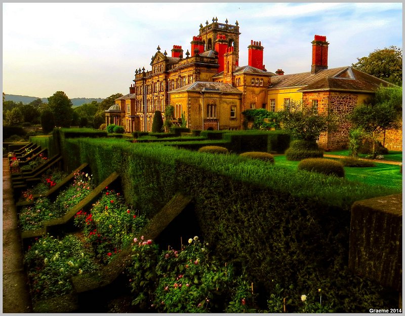 The Dahlia Walk & House