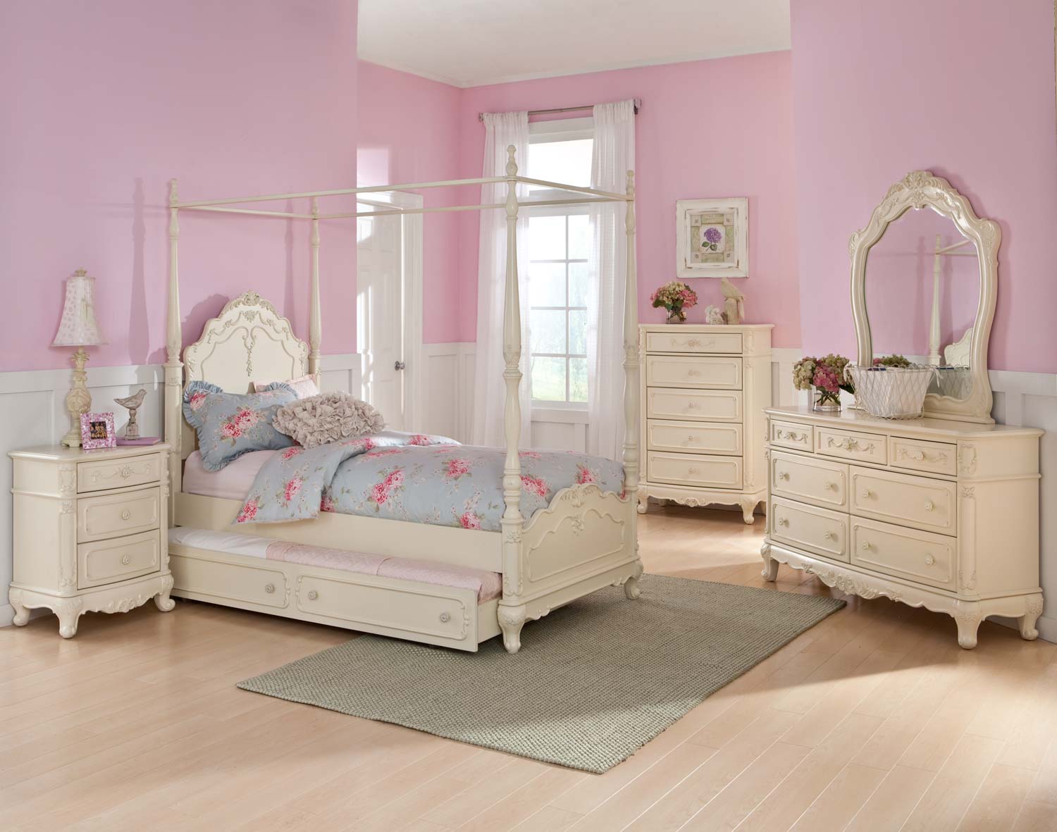 Homelegance Furniture
