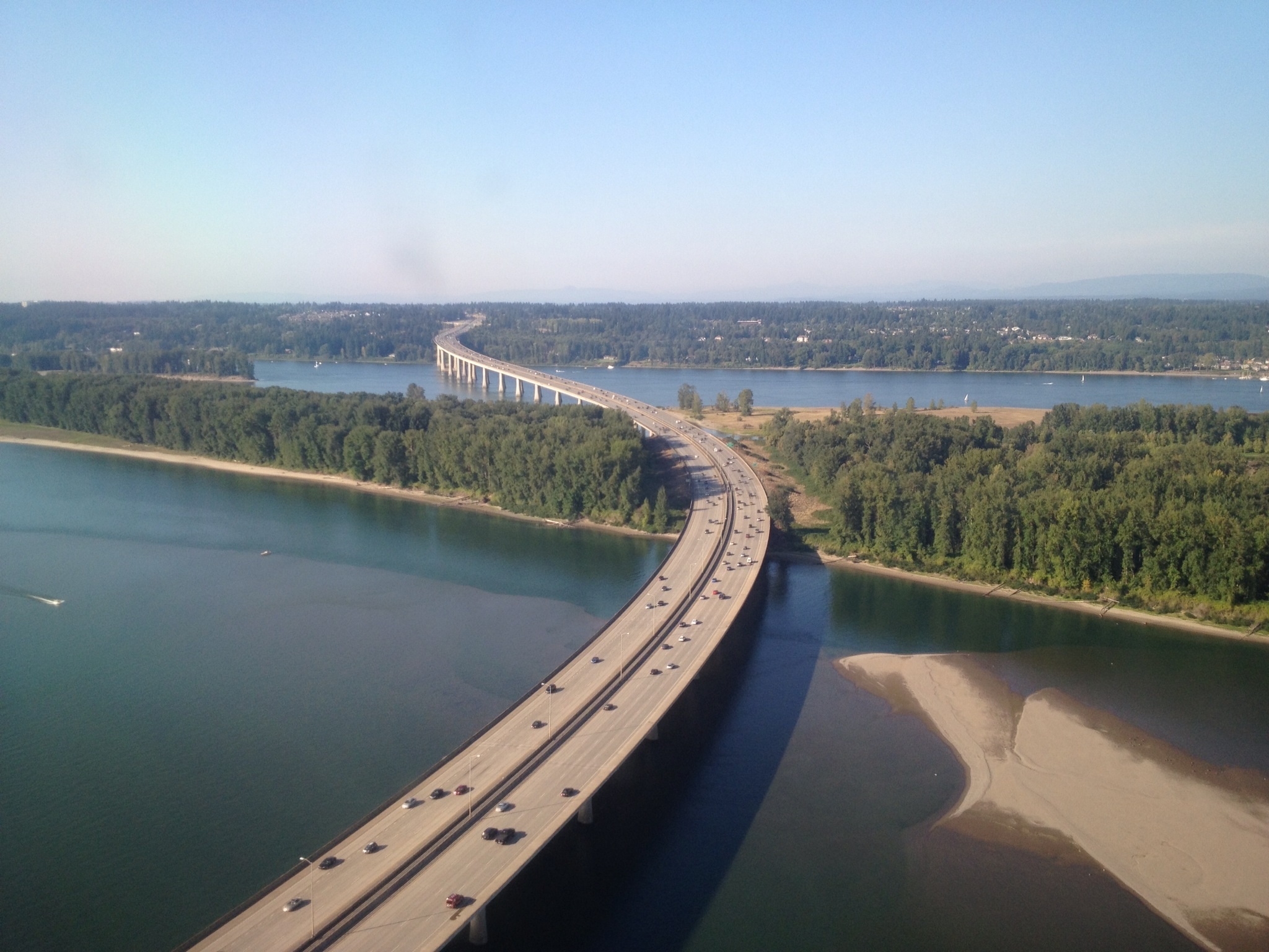 I - 205 crossing the Columbia River