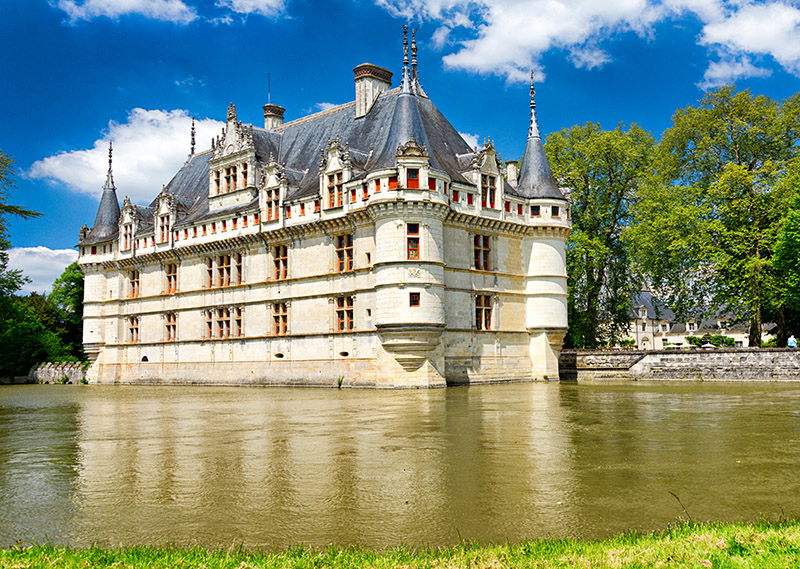 Chateau Aix-le-Rideau