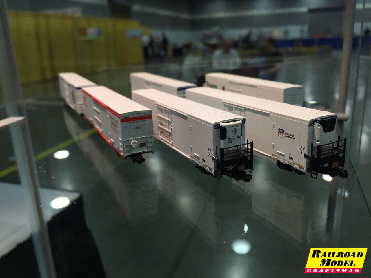 American Z Lines: Z scale Trinity 64 Reefer - multiple variations on the reefer units.