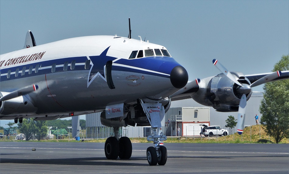 Lockheed C-121C Super Constellation 