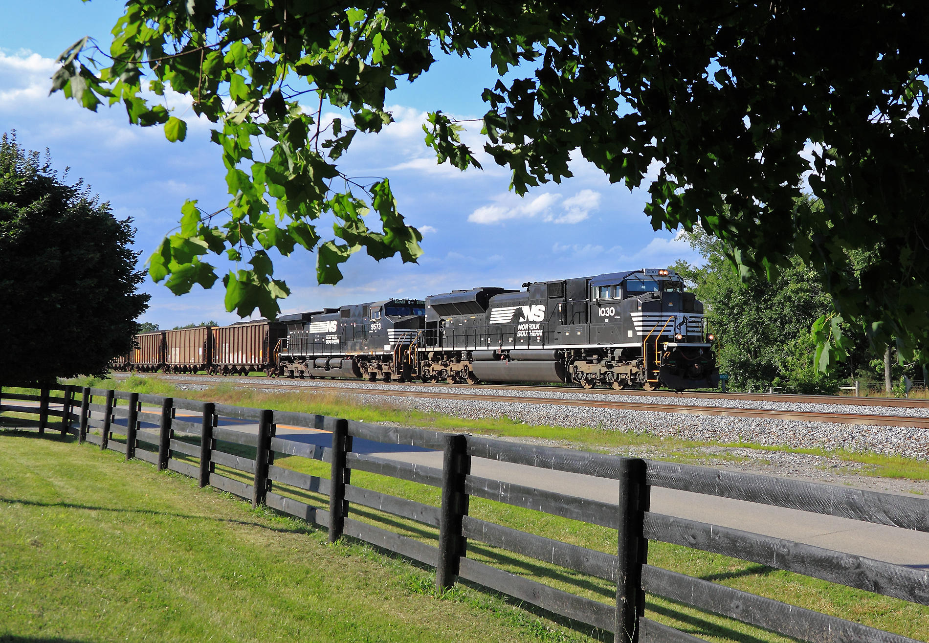 NS 1030 The Birthday Ace leads Eastbound 792 at Waddy Kentucky 