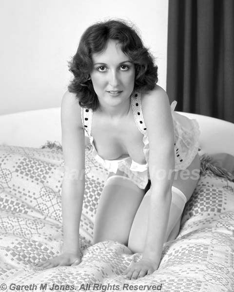 Pin-Up Calendar Girl BB0604