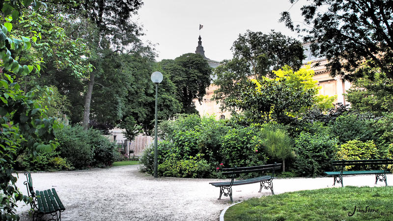 JS060473.jpg