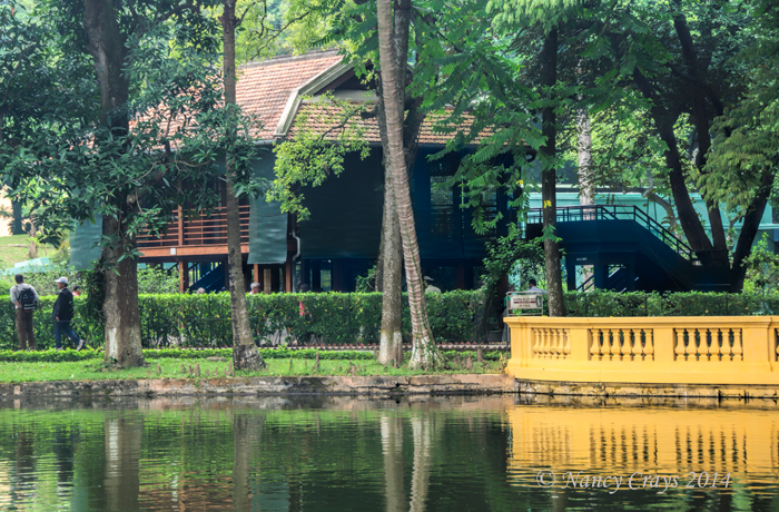 Ho Chi Minhs House on Stilts (2965)