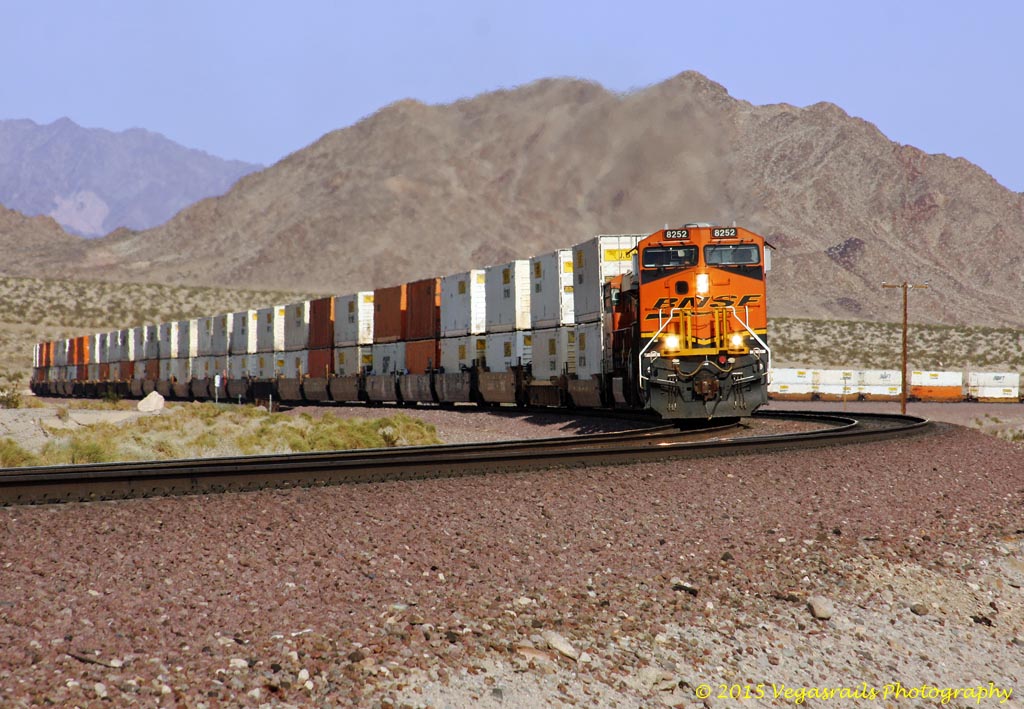 BNSF 8252 East of siberia
