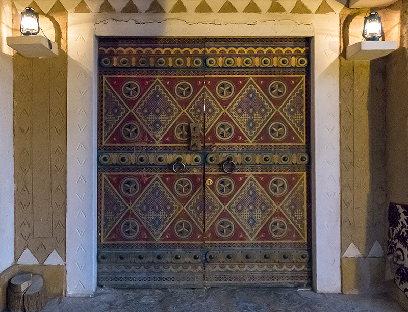 Najd-style door