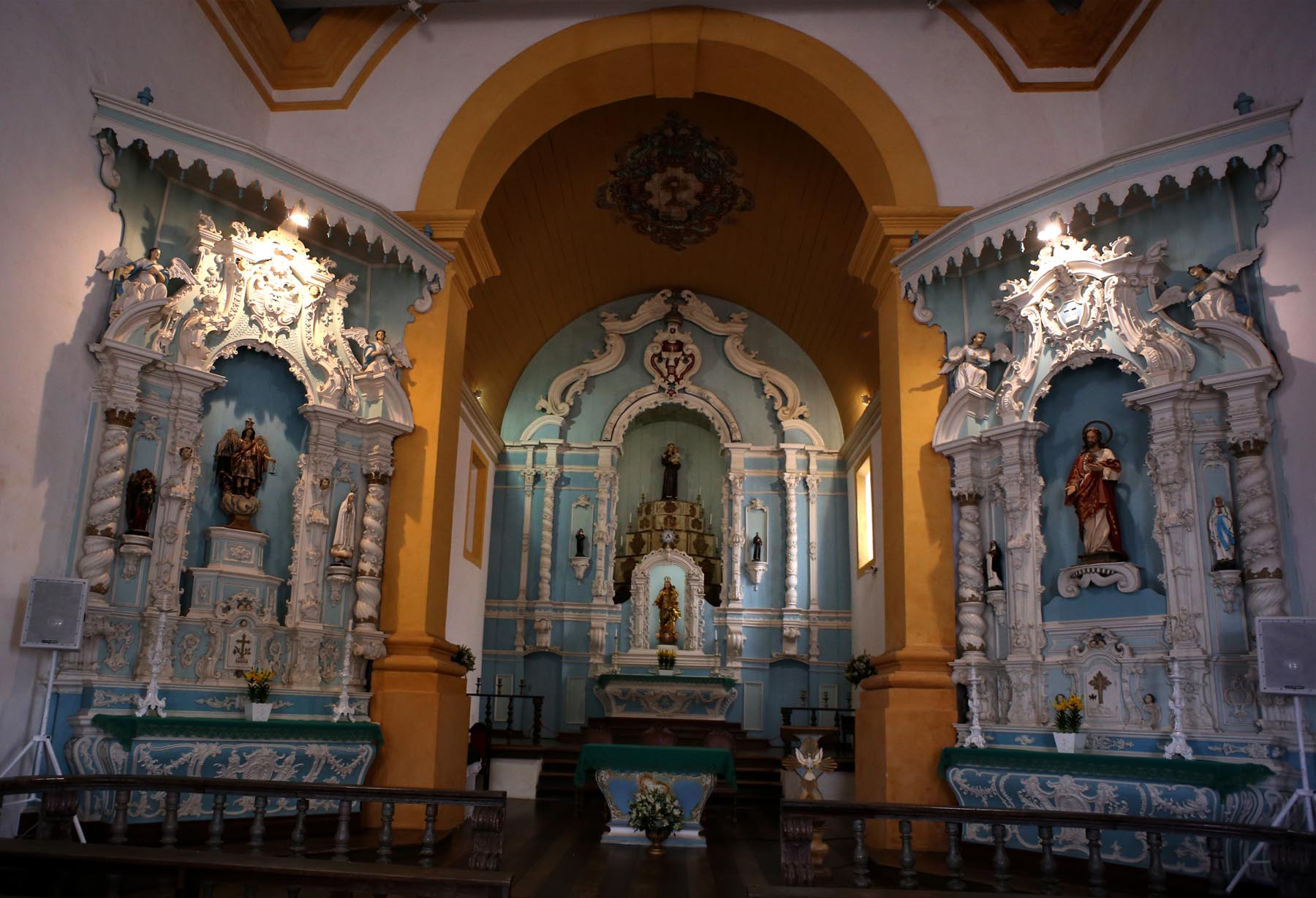 Santo Antônio de Lisboa; interior of the church Nossa Senhora das Necessidades.