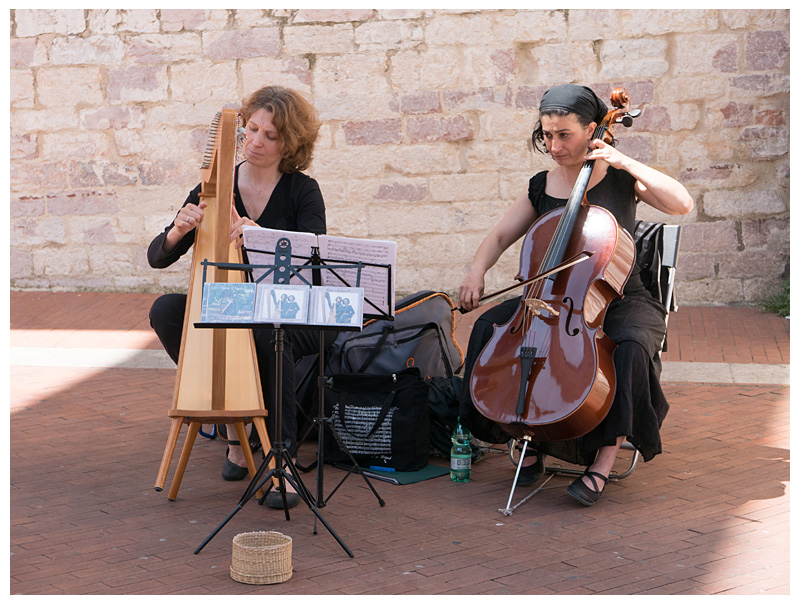 buskers