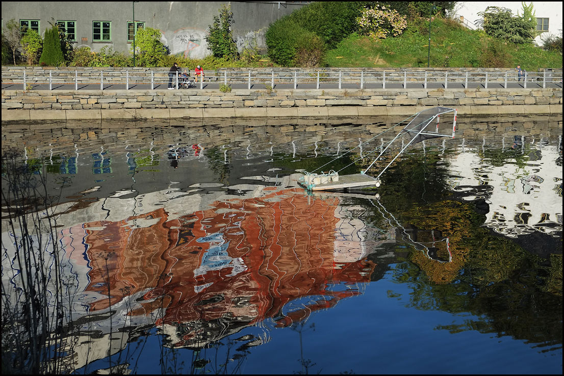 From a sunday stroll in Bergen # 4.....