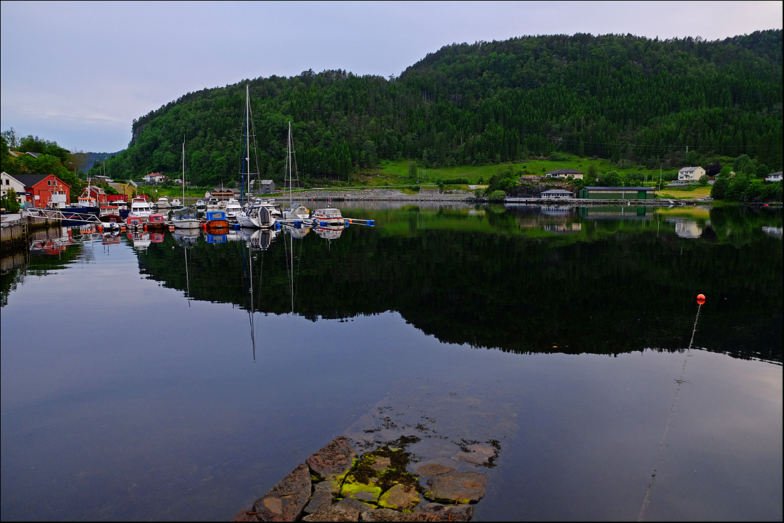 07  From Leirvik harbour......