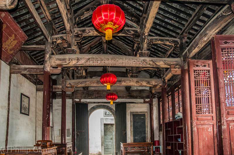 Teahouse within the Gaoyang covered bridge at Tangmo