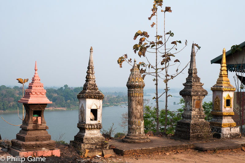 Temple overlooking the Mekong