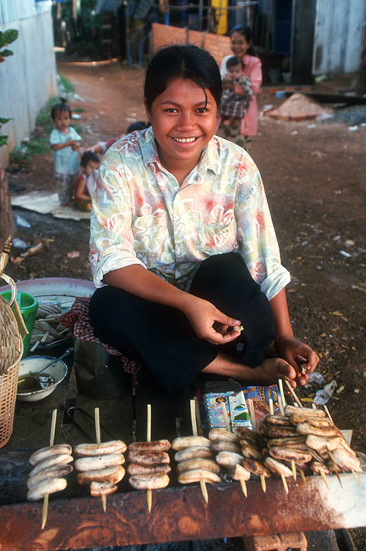 Food vendor at Oudong