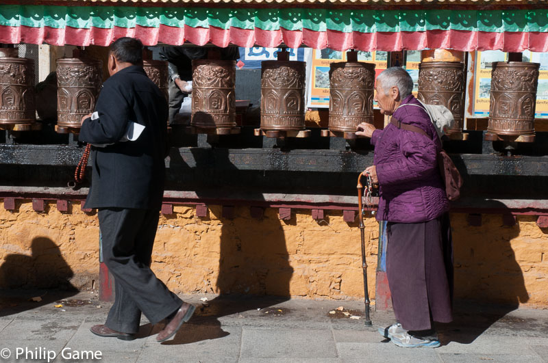 Working the prayer wheels, Lhasa