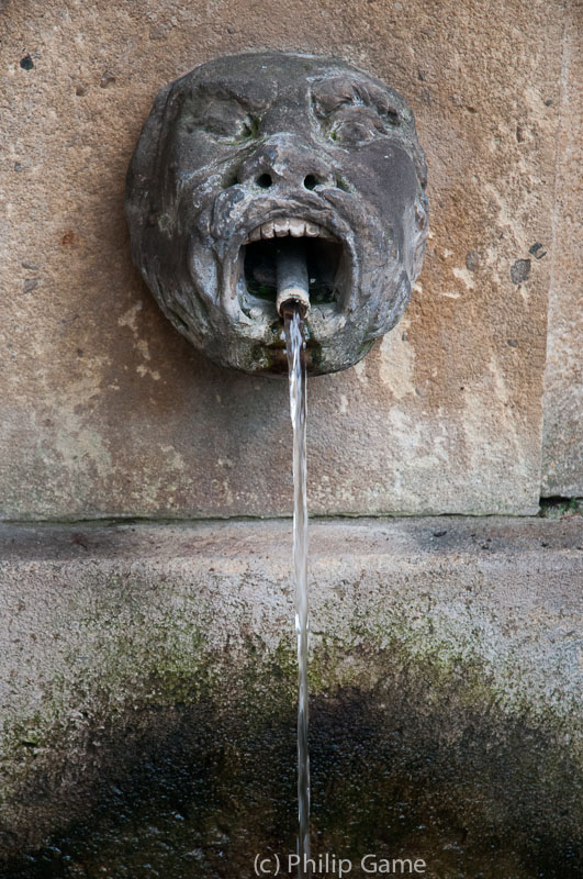 Water fountain