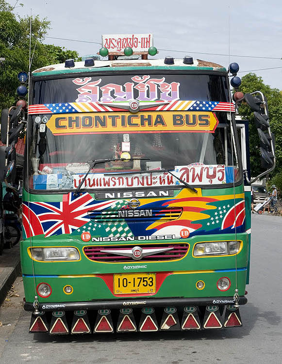 Thailand: Disco bus