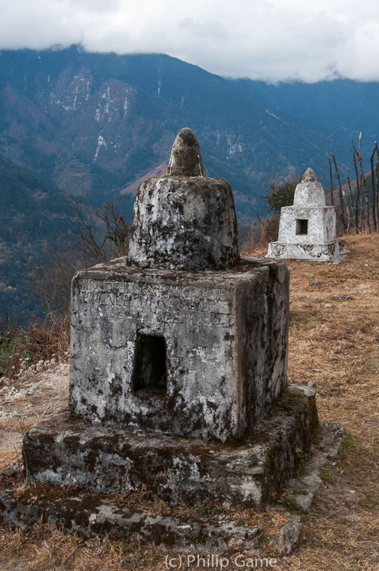 Memorial cairn above the Tawang highway