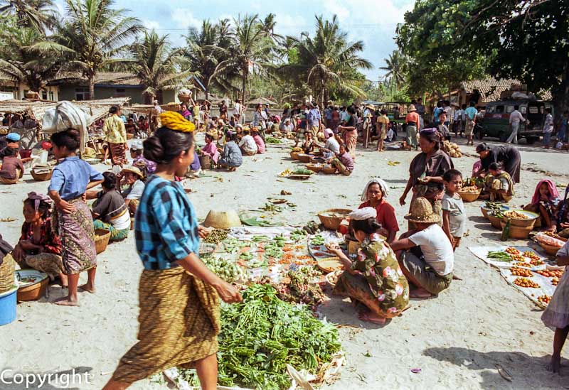 Village market, Pantai Kuta, Lombok