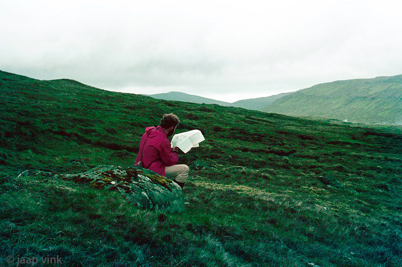 Finding our way through the hills - Onze weg vinden door de heuvels