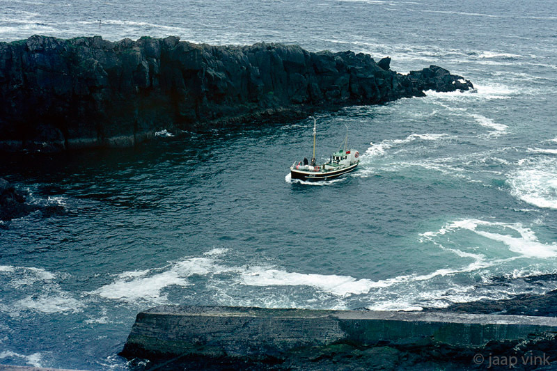 Mailboat arrives - Postboot arriveert