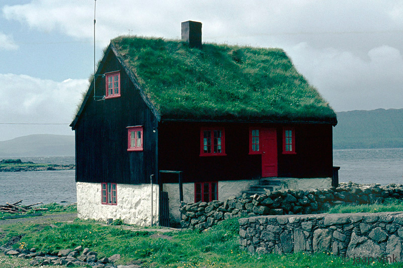 Kirkjubur?