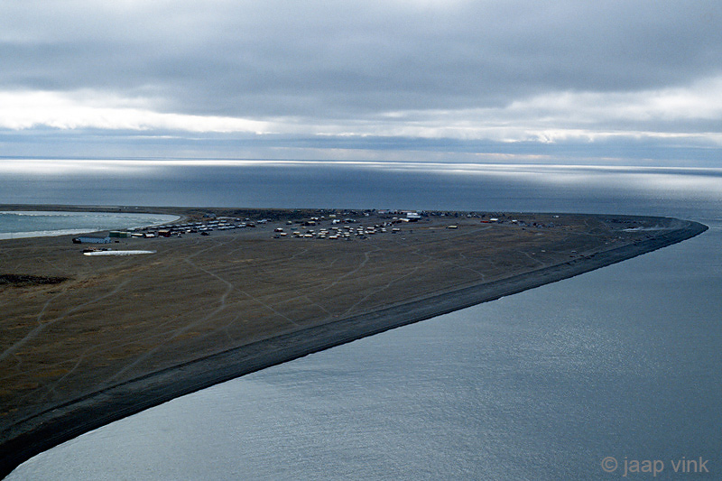 Gambell seen from Sivuqaq Mountain - Gambell gezien van Sivuqaq Mountain