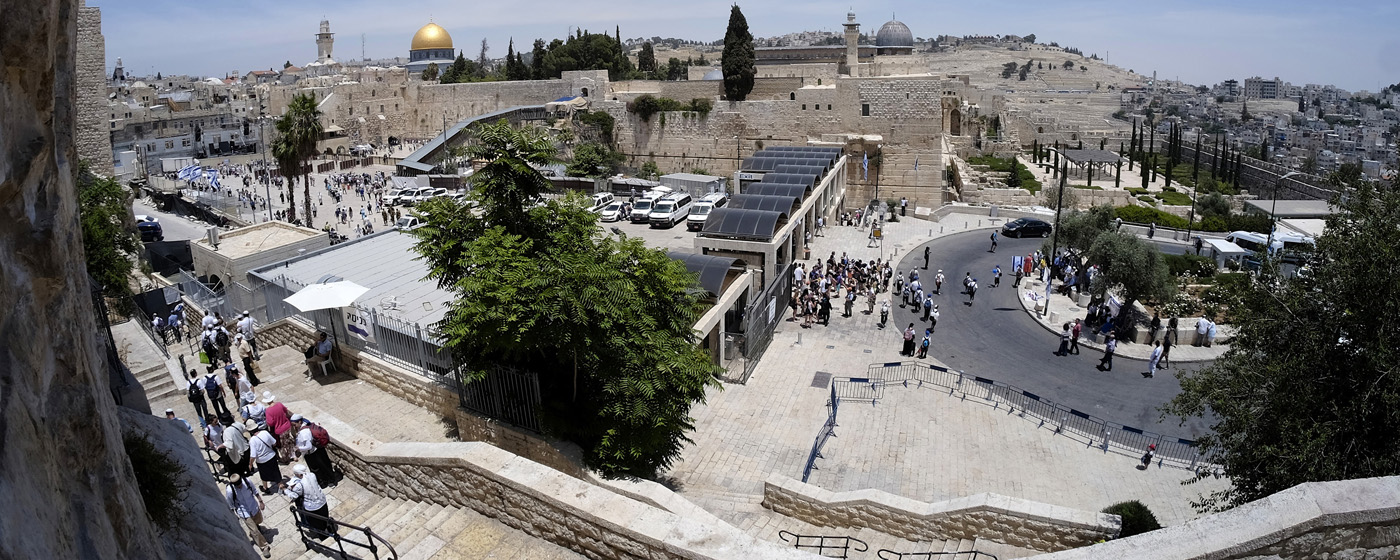 The Old City: Western Wall and Dome of the Rock